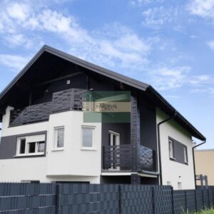 Savremena porodična kuća u mirnom kraju Novog Sada