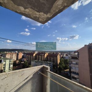 Komforan porodičan stan za renoviranje u srcu Jagodine